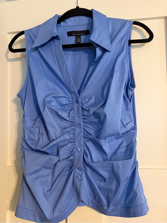 White House Black Market Tops - White House Black Market Sleeveless Ruched Front Shirt in Periwinkle